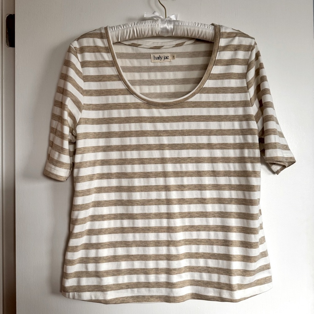 EUC harly jae hj tee XL Oatmeal Stripe neutral ivory tan ecru off-white t-shirt